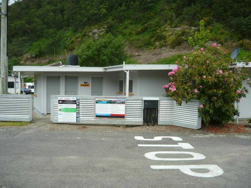 Alexanders Holiday park 2*