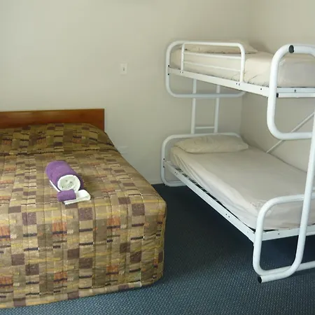 Alexanders Holiday Park Picton Exterior photo